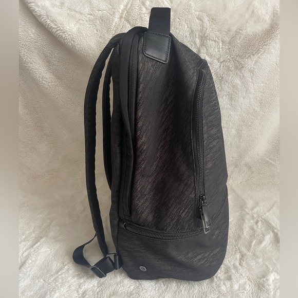 Lululemon City Adventurer Backpack 17L Black With Orange Lining Bag main image 11